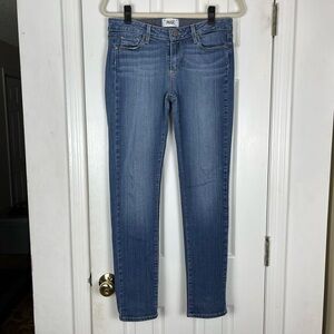 Paige Skyline Skinny Jeans in Easton Wash